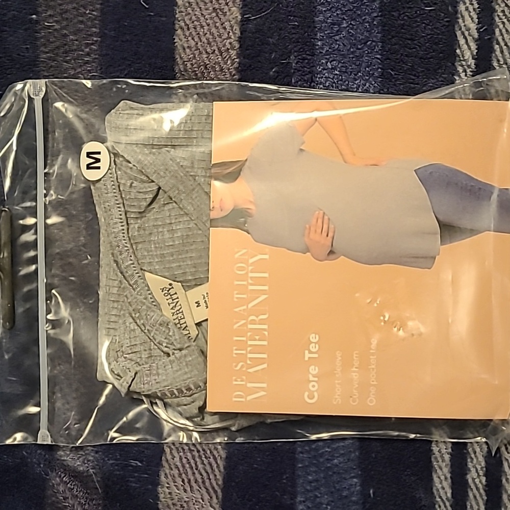 NWT Destination Maternity Core Pocket Tee size Medium with Short Sleeves